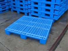 塑料卡板 現(xiàn)代物流倉儲(chǔ)的高效解決方案